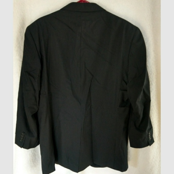 Jos A Banks Suit - Picture 3 of 5